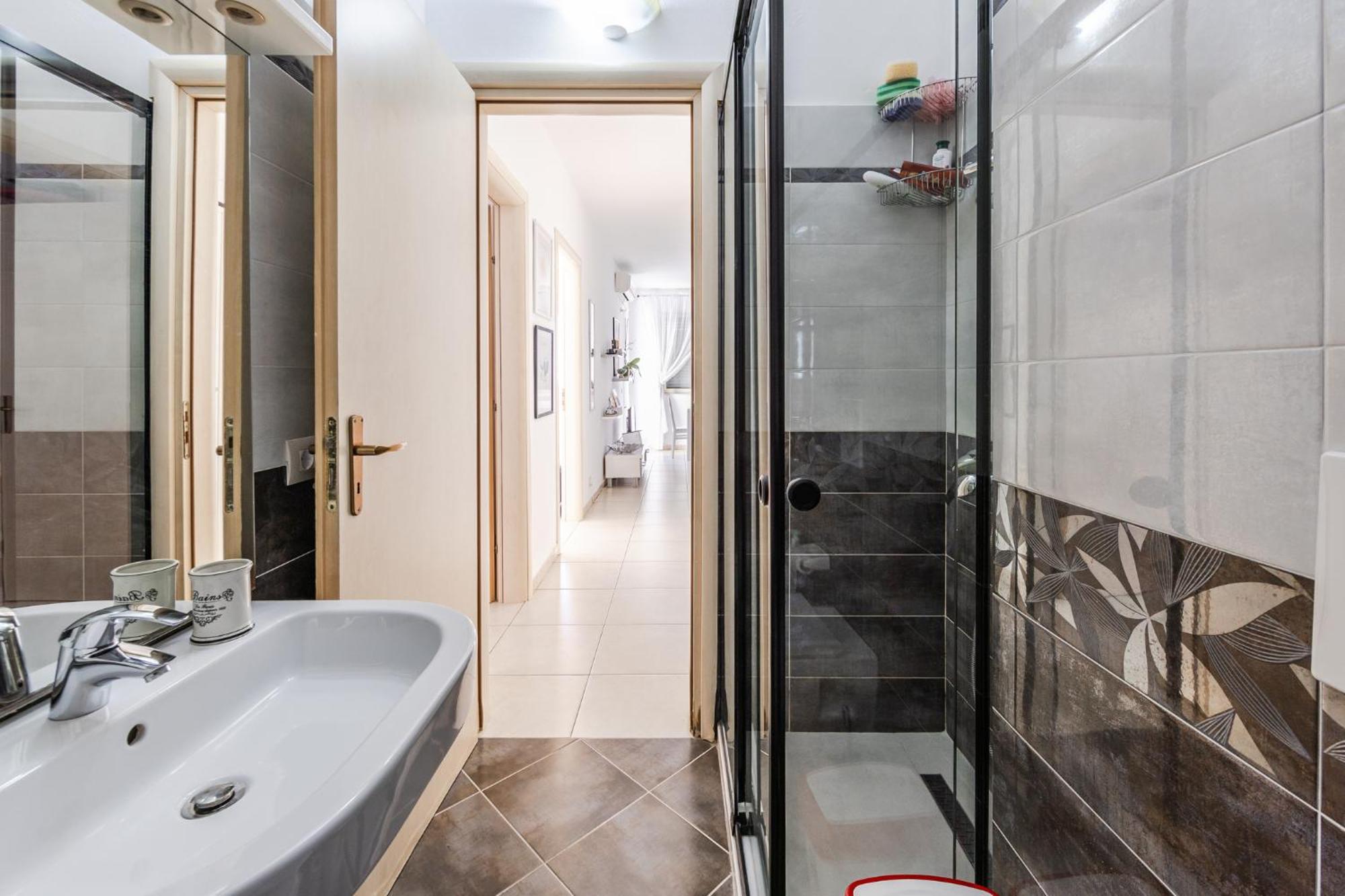 The Beachfront Apartment Durrës Eksteriør billede