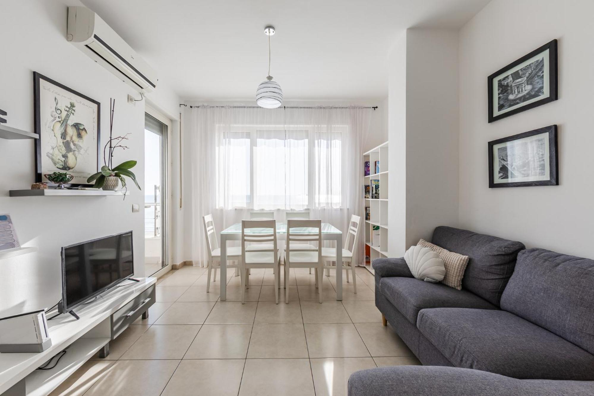 The Beachfront Apartment Durrës Eksteriør billede