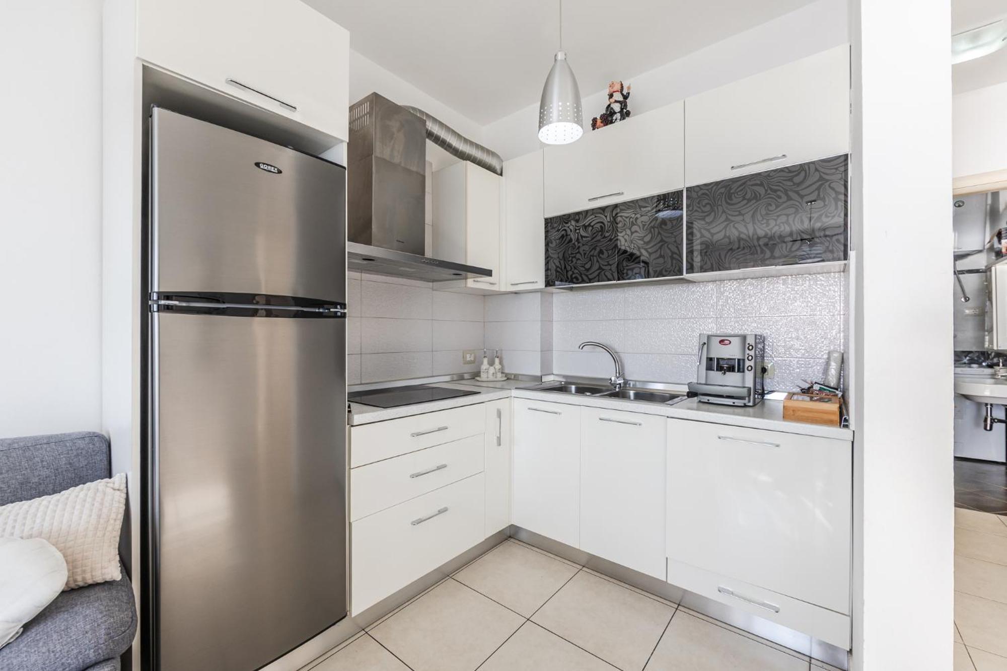 The Beachfront Apartment Durrës Eksteriør billede